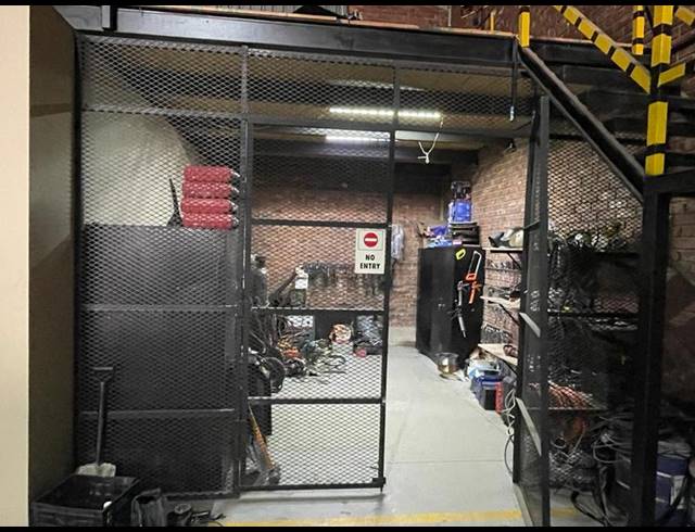 INDUSTRIAL PROPERTY TO RENT IN HENNOPSPARK